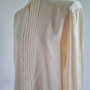 ESCADA zijden blouse crèmekleurig jaren 80 afbeelding 1