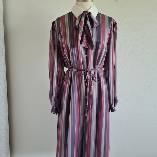 Vintage 80er Jahre Kleid gestreift
