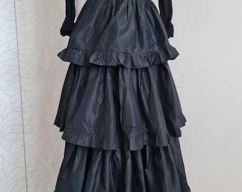 Falda de seda vintage talla 38, negra, con capas, para fiesta.
