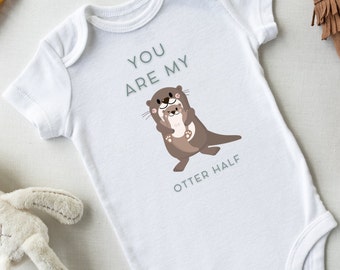 Babybody, Schwangerschaft verkünden, Geburtsgeschenk, Babybody personalisiert, Otter Baby Body, You are my otter half, Geschenk zur Geburt