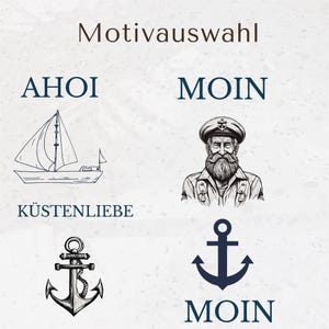 Puede incluir: Una pantalla gr&aacute;fica titulada Motivauswahl que presenta cuatro dise&ntilde;os n&aacute;uticos: un velero con el texto AHOI, un marinero barbudo con gorra y el texto MOIN, un ancla detallada con el texto K&Uuml;STENLIEBE y un icono de ancla con el texto MOIN.