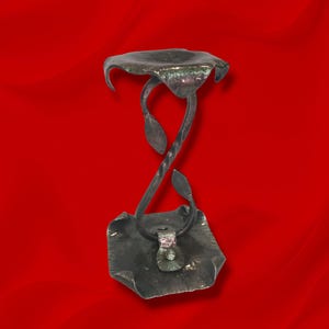 Hand-Forged Metal Candle Holder – Wrought Iron Tealight Stand – Rustic & Gothic Home Decor – Unique Gift
