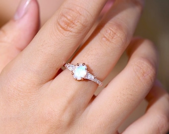 Anillo de piedra lunar azul, tres piedras, plata de ley 925, anillo de compromiso, anillo de promesa, joyería nupcial, regalo de cumpleaños, regalos de aniversario