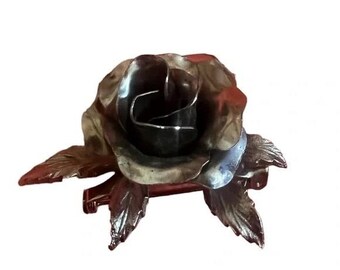 Vintage rosbrosch, metallnål i silverfinish, detaljerad blomsterdesign