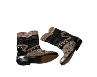 Studded Leather Snakeskin Western Women's Cowboy Boots, Size 5