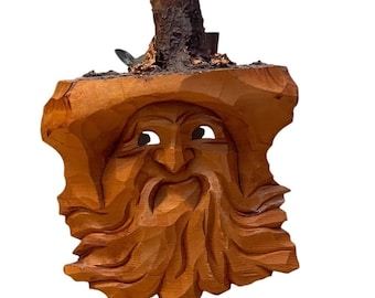 Väggbonad med vintage folkkonst, träsnidad träd, andeman i hög hatt