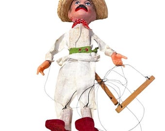 Marioneta mexicana antigua de mano.