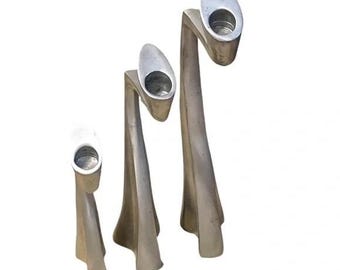 Juego de 3 candelabros de aluminio con forma de cisne diseñados por Matthew Hilton para SCP England,