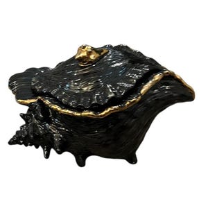 Grote keramische plantenbak op voet met zwarte en gouden rand en deksel uit de jaren 80