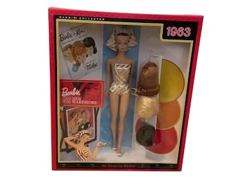 1963 My Favorite Barbie Reproduction Set Fashion Queen Barbie Wig Wardrobe Doll