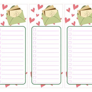 Può includere: Tre segnalibri verticali con sfondo bianco e cuori rosa. Ogni segnalibro ha un bordo verde, un elenco di controllo e una busta verde chiaro con un'illustrazione di un albero. Le buste sono aperte, rivelando il contenuto.
