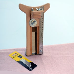 Jack brim cutter. Hat making millinery tool.