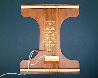 Weaving loom travel size, mini tapestry loom with comb and needles, 8/10 dents
