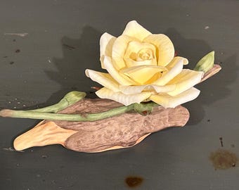 Boehm Porcelain FLOWER Sculpture F485Y "Yellow Ribbon Rose of Life"