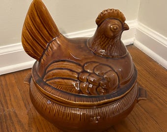Vintage California Pottery Chicken/Hen on Nest Soup Tureen/casserole in a Brown Glaze