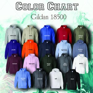 Puede incluir: Carta de colores de sudaderas con capucha Gildan 18500 en varios colores, incluyendo gris deportivo, azul real, rojo y negro. La imagen muestra una gama de tonos, desde rosa claro hasta verde bosque, con cada sudadera etiquetada con su nombre de color.