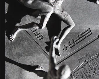 Sculpture UFC 287 Israel Adesanya et Alex Pereira - série limitée