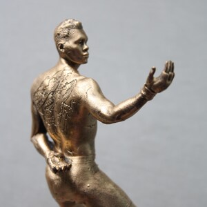 Statue UFC Collection 3D Peinte Main Idée Cadeau Fan Sport Combat image 9