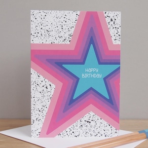 Cartão de aniversário, cartão de feliz aniversário, cartão para ela, cartão de aniversário para ela, cartão de aniversário moderno, cartão de aniversário abstrato, cartão contemporâneo.
