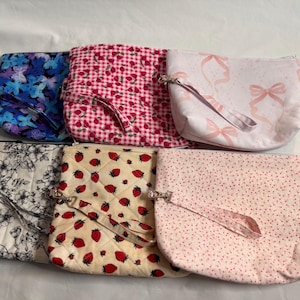 Bolsa con cremallera para la muñeca