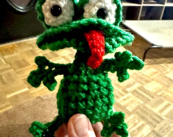 Rana loca de crochet hecha a mano