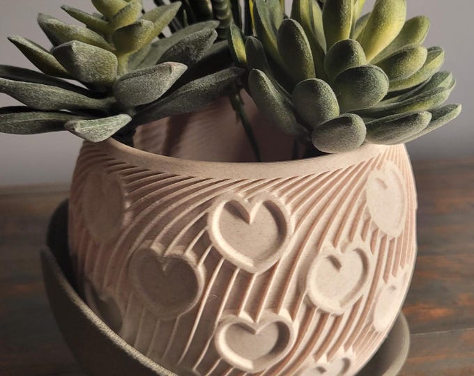 Romantic Heart-Shaped 3D Printed Planter with Removable Tray - Unique Floral Home Decor Gift