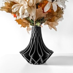 Arkan Vase / Custom Flower Vase / Table Top Vase / Modern Vase