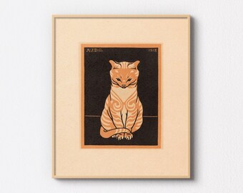 Könnte beinhalten: Eine gerahmte Vintage-Illustration einer orangefarbenen Tabby-Katze, die mit ihrem Schwanz um die Beine gewickelt sitzt. Die Katze befindet sich auf einem schwarzen Hintergrund mit dem Text "A.J.D.C." und "1918" in den oberen Ecken.