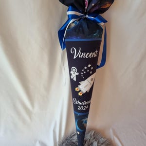 Personalisierte Schultüte Weltall Rakete Astronaut mit Namen bestickt, einfach cool! Inklusive Papprohling!