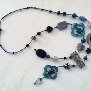 Blue, gray, black tie necklace with agate, mother-of-pearl, glass beads, seed tube, heart, butterfly Blue