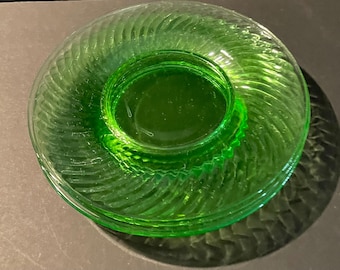 Vintage Green Depression Uranium Swirl Luncheon Plates - set of 4