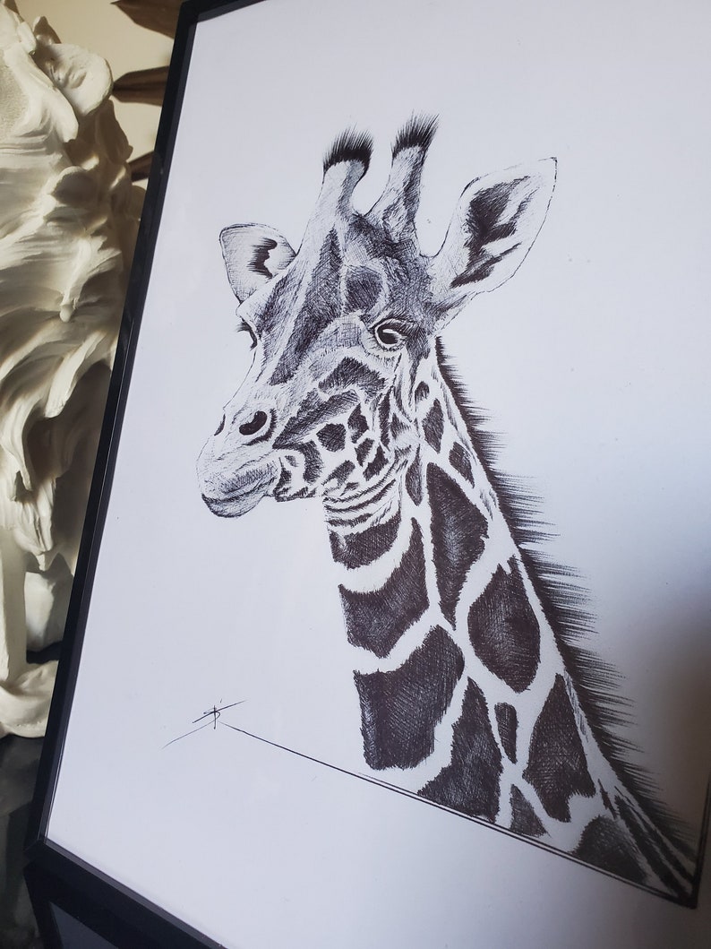 Girafe noir et blanc dessin stylo à bille Dessin au stylo billes Art illustration image 4