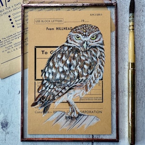 Corujinha | Pintura em aquarela e tinta | Presente exclusivo | Presente para amantes da natureza | Presente para pássaros | Objetos vintage originais | Moldura de folha de cobre