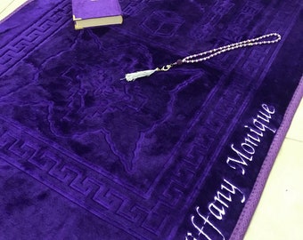 Padded PLUSH prayer rug / Personalized soft PLUSH prayer mat / Customised prayer rug gift /Hajj,Umrah gifts /Wedding gifts/Customized gifts