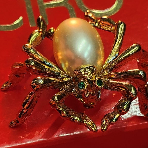 Ciro vintage spider faux pearl brooch