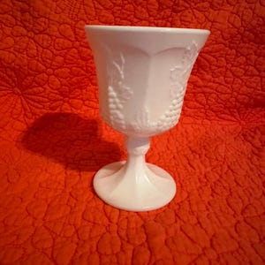Vintage Set of 4 Milk Glass Grape Motif Pedestal Wine Goblets