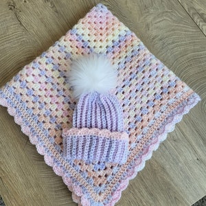 Crochet baby blanket | baby blanket | Handmade baby blanket | Crocheted baby blanket | Handmade | Nursery| Nursery Gift | Newborn |