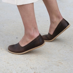 Breite Zehenbox Leder breitere Schuhe, Barfußschuhe Damen, minimalistische handgefertigte Zero-Drop-Schuhe, benutzerdefinierte Babette-Schuhe Damen, Charme braun Bild 6