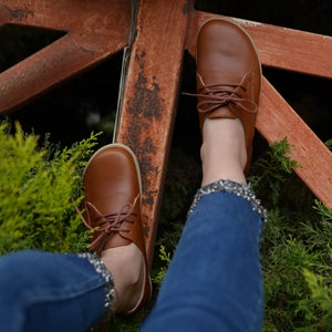 Handmade Women Barefoot Shoes, Oxford Leather Zero Drop Lace-up Wider Shoes, Elegant Brown image 3