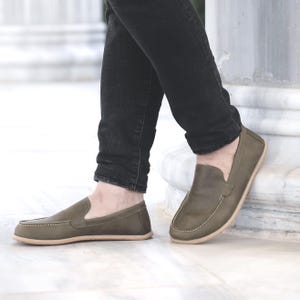 Handmade Leather Custom Shoes, Barefoot Shoes Men,  Wide Toe Box Shoes, Men Loafers Footwear, Nature Green