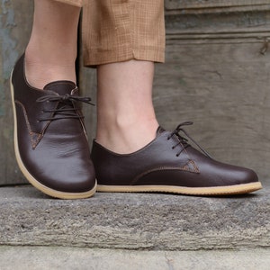 Leather Minimalist Women Barefoot Shoes, Handmade Leather Lace-Up, Wide Toe Shoes, Woman Oxford Shoes, Amerikano Brown