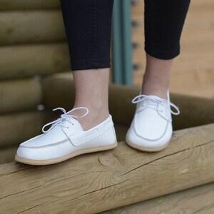 Women’s Handmade Leather Barefoot Shoes, Zero Drop Grounding Shoes, Wide Toe Box Earthing Shoes, Nebula White Minimalist Shoes