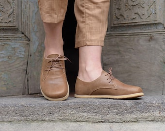 Zapatos descalzos para mujer, color marrón otoño, de cuero, con conexión a tierra.