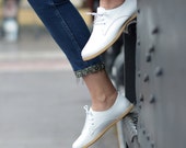 ローファー・オックスフォード MANEBI Women Laced up Shoes G03P0NATURAL White White Oxford Shoes Womens | Julia Bo - Custom Made Shoes