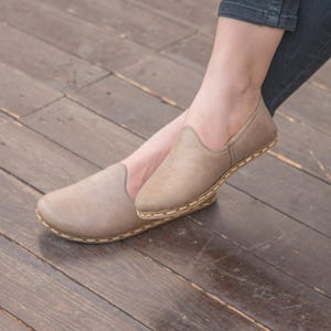 Handmade Women Barefoot Shoes - Leather Grounding Earthing Shoes - Zero Drop Wide Toe Box - Smoky Vision Color - Minimalist Design