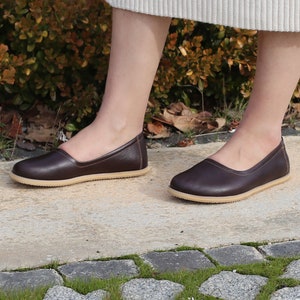 Handmade Leather Barefoot Shoes: Wide Toe Box, Zero Drop - Amerikano Brown