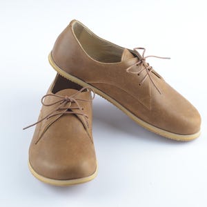 Zapatos descalzos para mujer, color marrón otoño, de cuero, con conexión a tierra. imagen 10