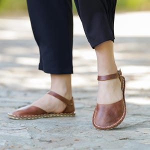 Barefoot Leather Sandals for Women, Minimalist Tan Sandals, Wide Toe Box Summer Shoes