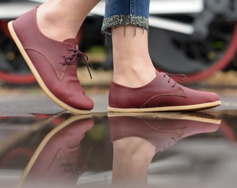 Chaussures pieds nus pour femme, Chaussures à lacets zéro goutte faites main, Chaussures richelieu en cuir personnalisées, Bordeaux cerise