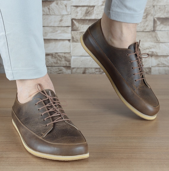 Barefoot sneakers heren handgemaakte zero drop barefootschoenen sneakers met brede neus leren schoenen heren charme bruin Etsy Nederland